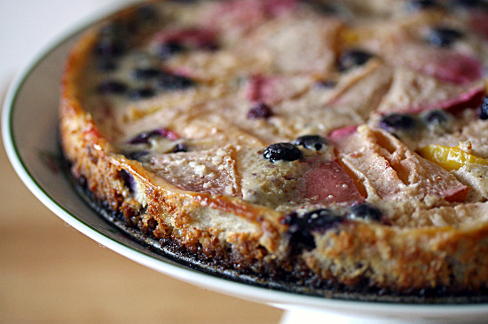 gluten-free plum custard tart | Healthy Green Kitchen plum custard tart from www.healthygreenkitchen.com