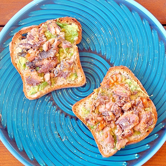 sardine avo sandwich 2 Sardine Avocado Sandwich