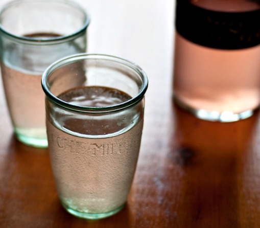 soda in glass homemade-strawberry-soda