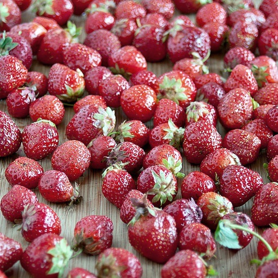 strawberries-for-strawberry-soda strawberries-for-strawberry-syrup