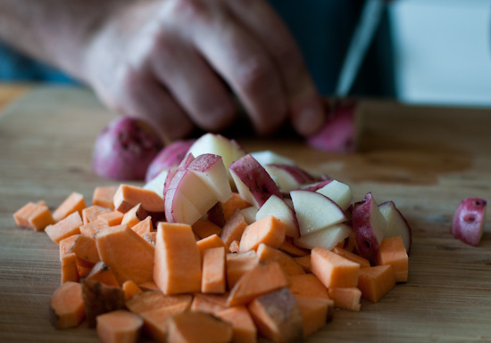 chopping-potatoes best-breakfast-potatoes